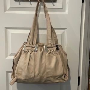 B Makowsky leather hand bag